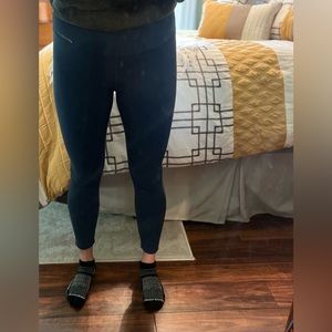 Eddie Bauer M blue leggings